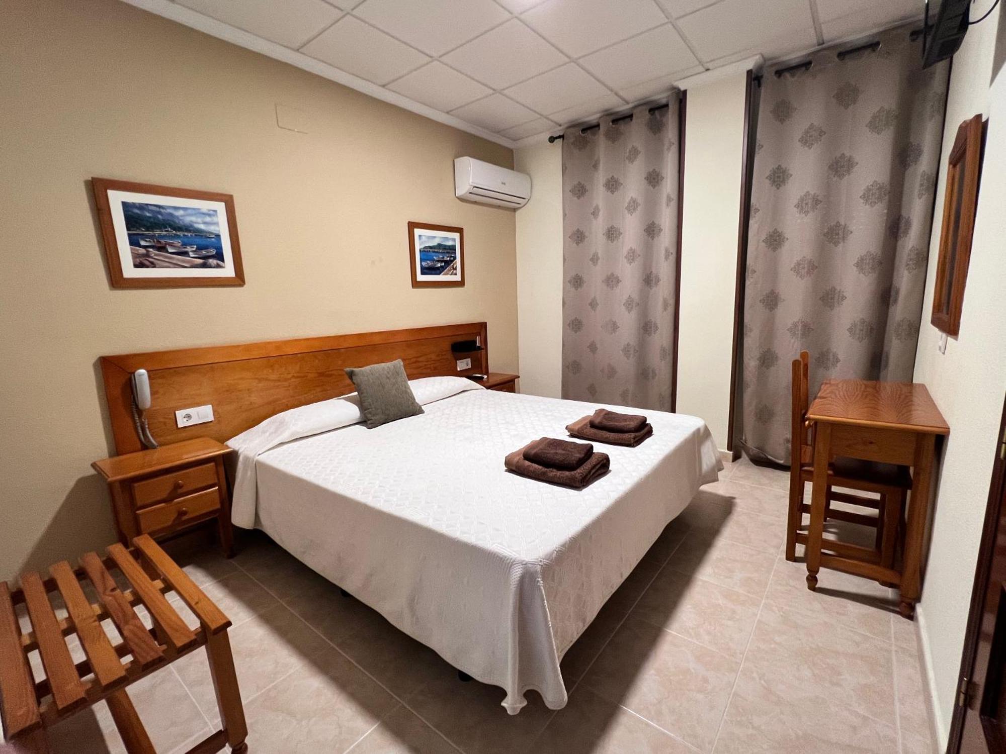 Hotel Don Juan Пуэнте-де-Хенаве Экстерьер фото