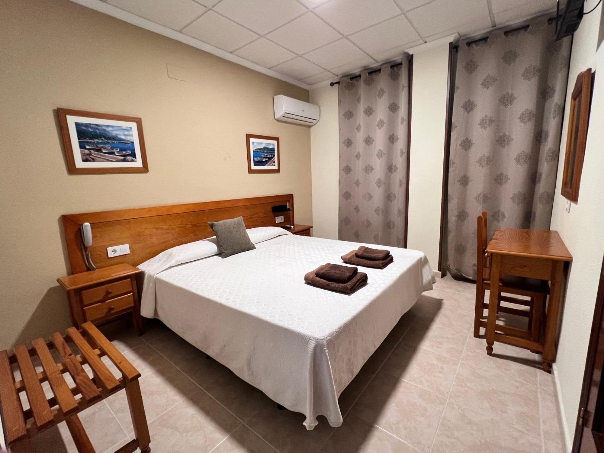 Hotel Don Juan Пуэнте-де-Хенаве Экстерьер фото