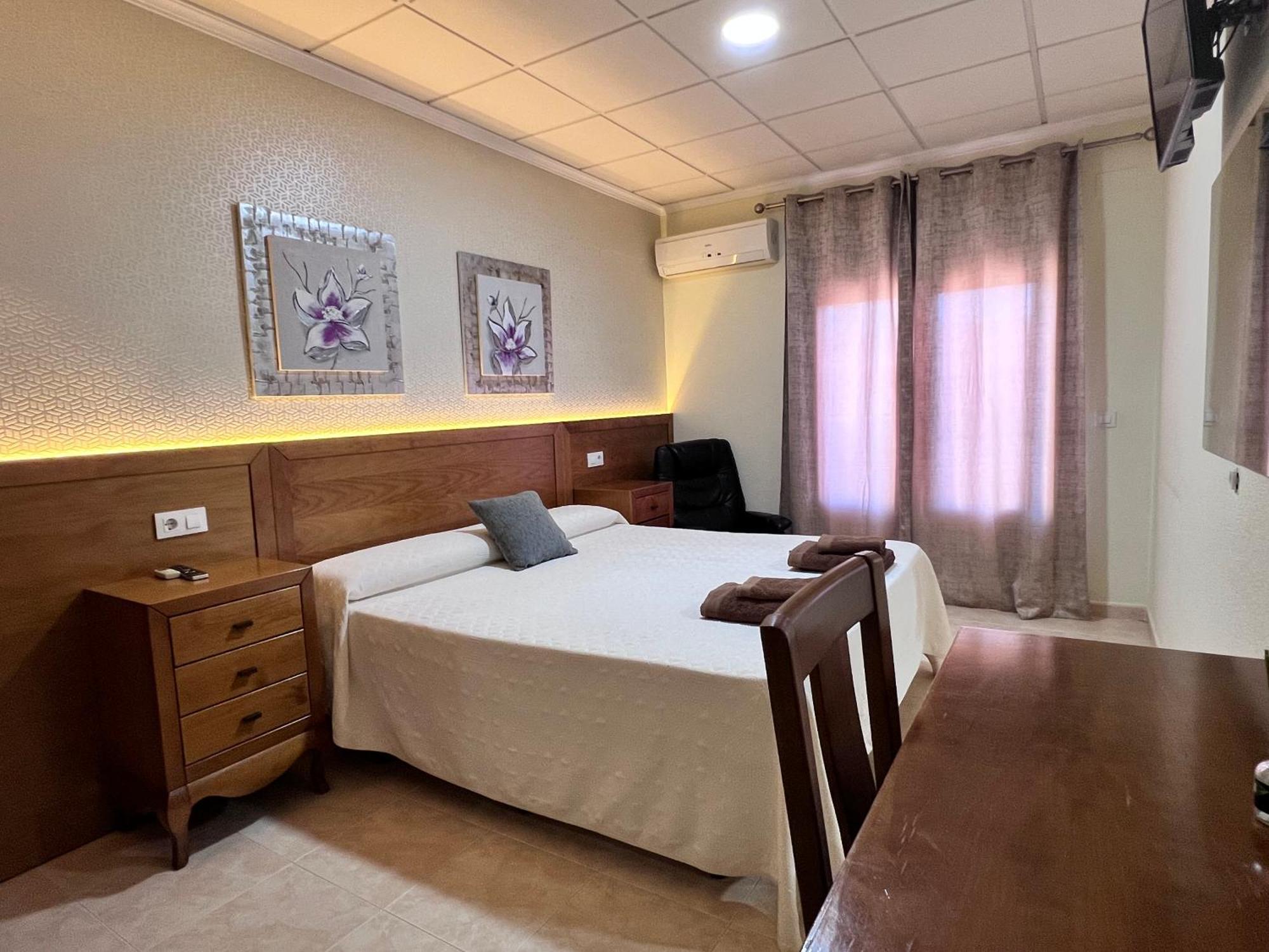 Hotel Don Juan Пуэнте-де-Хенаве Экстерьер фото