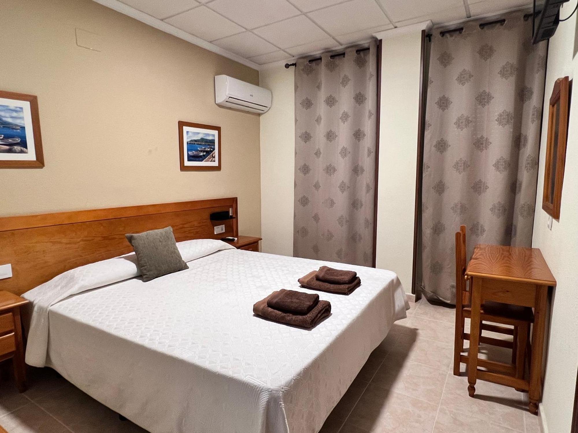 Hotel Don Juan Пуэнте-де-Хенаве Экстерьер фото