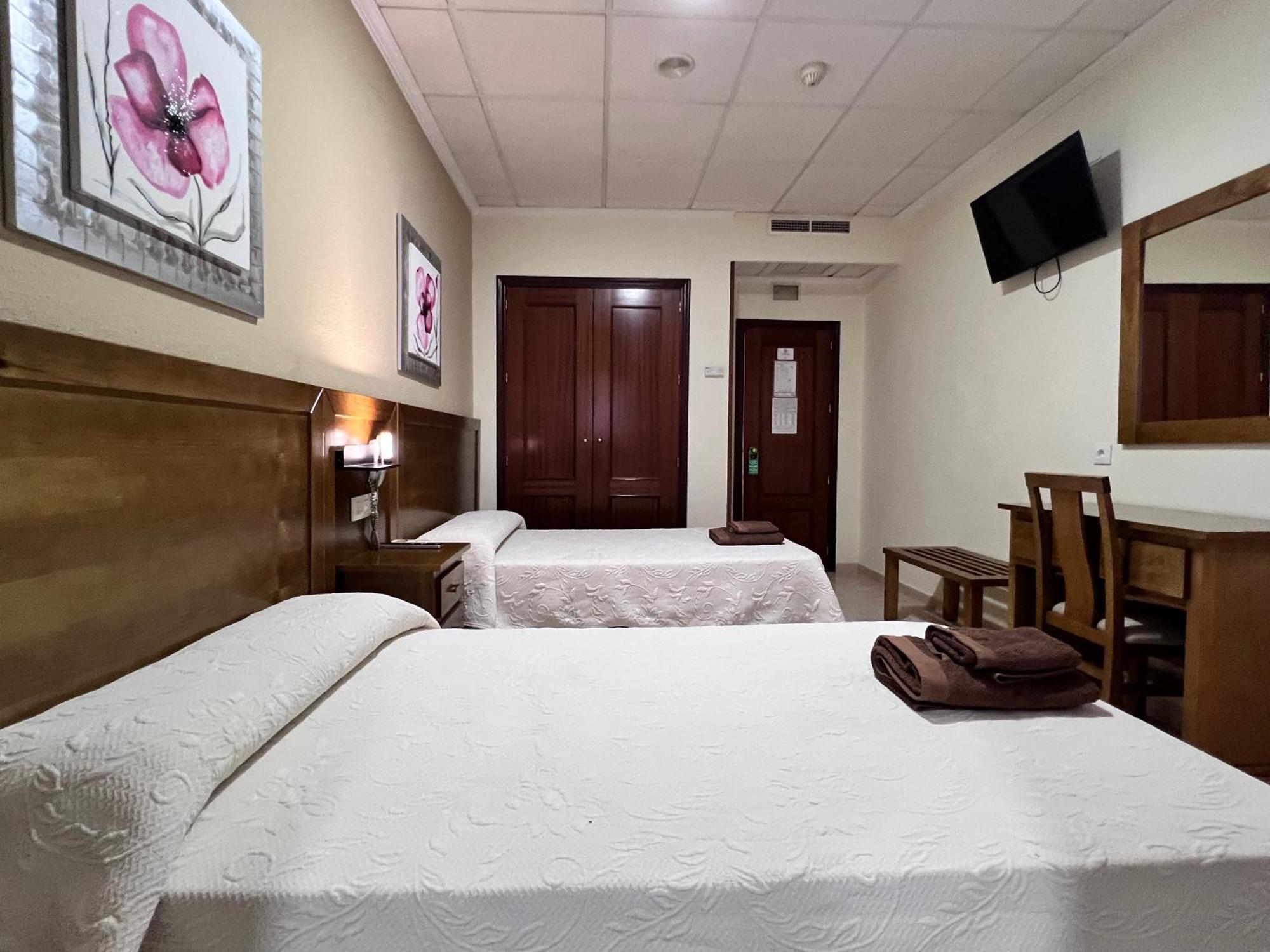 Hotel Don Juan Пуэнте-де-Хенаве Экстерьер фото