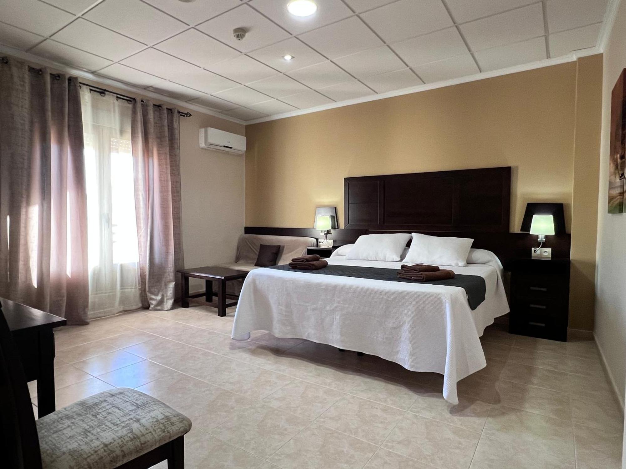 Hotel Don Juan Пуэнте-де-Хенаве Экстерьер фото