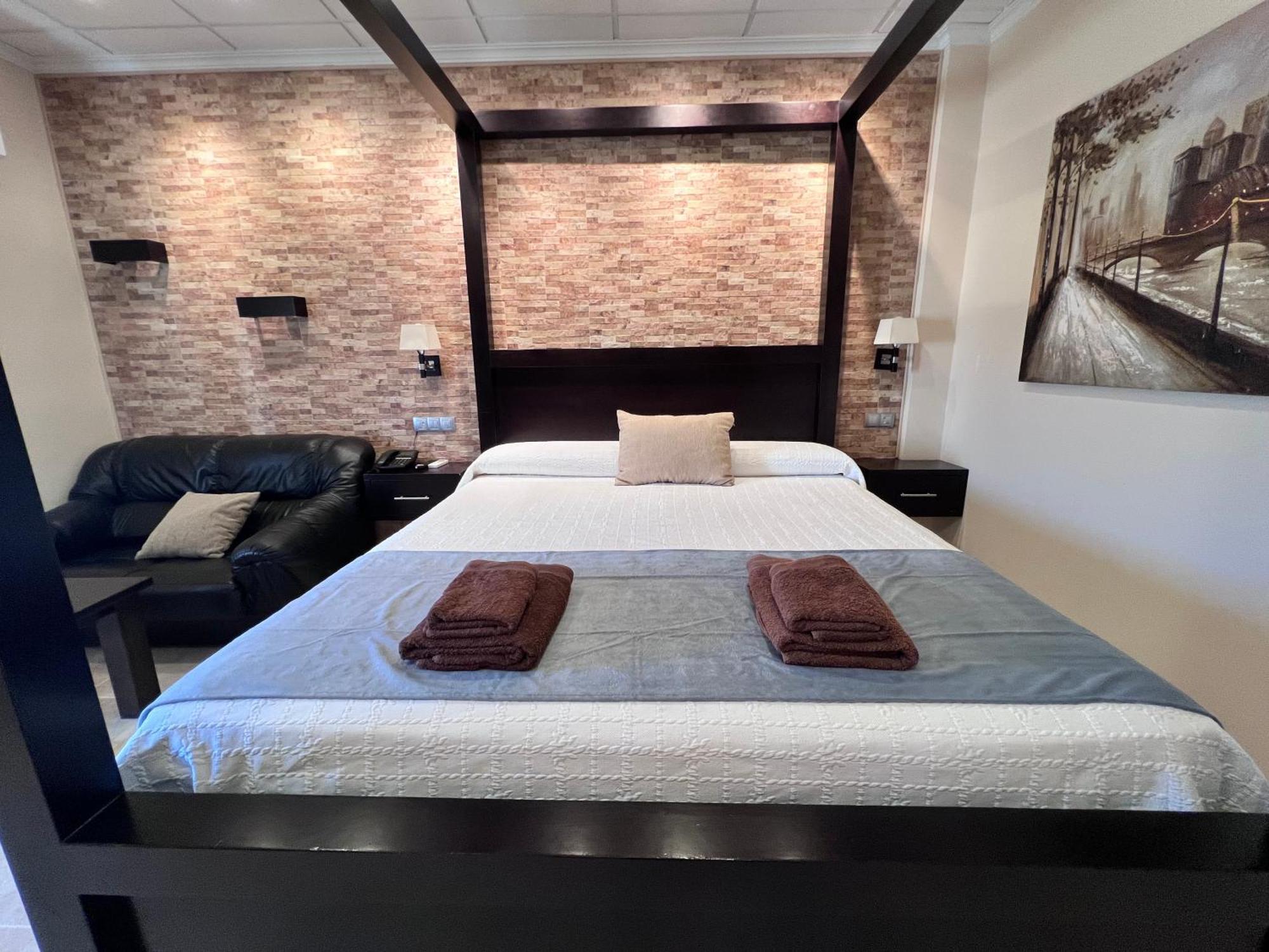 Hotel Don Juan Пуэнте-де-Хенаве Экстерьер фото